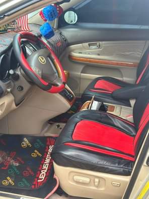 A picture of Lexus Rx300 Buy and go Owerri imo state 6 3