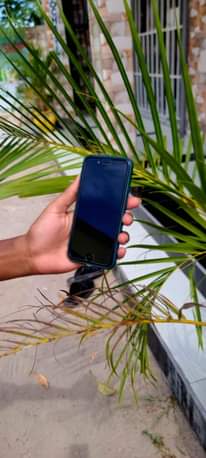 A picture of iphone 7 plain