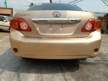 A picture of 5 months used Toyota Corolla 09 full option still tokunbo