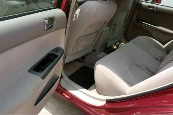 A picture of Toyota Camry for sale The car is first body V4