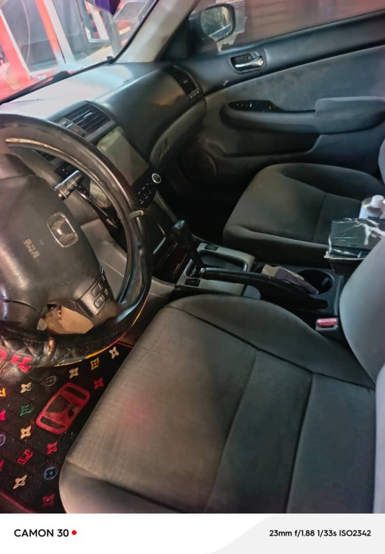 A picture of 2004 Honda Accord EOD