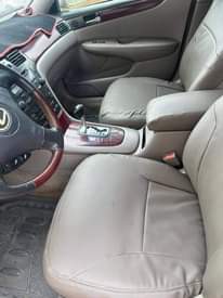 A picture of 2003 Lexus 300 2 0