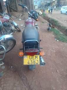 A picture of 2018 Bajaj boxer India