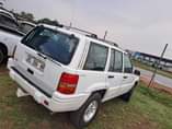 A picture of SPECIAL SPECIAL FOR XMASS Jeep strictly 6 fresh engine start