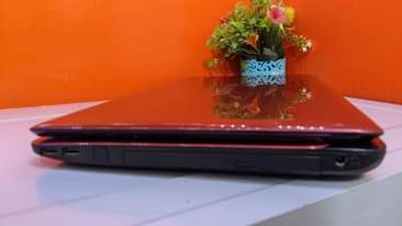 A picture of NAUZA LAPTOP TOSHIBA PROCESSER CORE2DUO