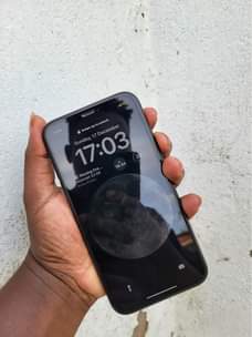 A picture of iPhone XR