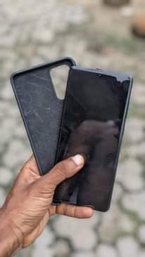 A picture of SAMSUNG S20 5G