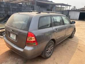 A picture of Toyota Corolla Wagon 2004 Manual Sound engine and gear Neat