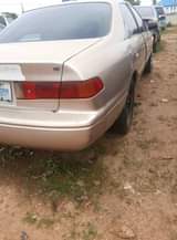 A picture of Toyota Camry dropped light