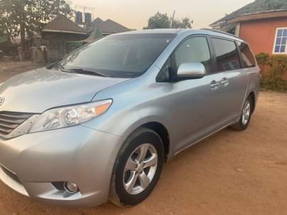 A picture of 2012 Nigerian Used Toyota Sienna in perfect condition Every Component