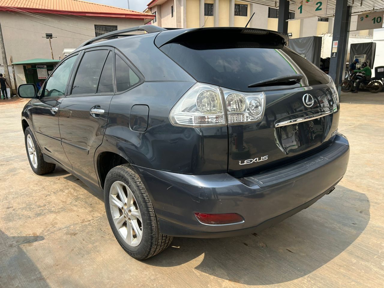 A picture of Distress Sale Super clean Foreign Used 2008 Lexus RX350 Full