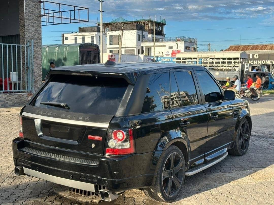 A picture of RANGE ROVER SPORT