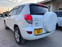 A picture of Toyota RV 4