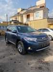 A picture of Very Clean 2011 not upgraded oo Toyota Highlander Toks standard