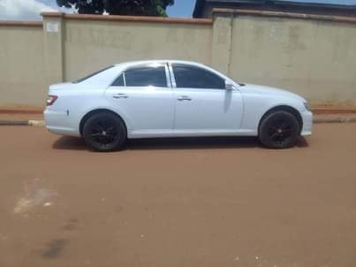 A picture of Toyota markx 2007 17m