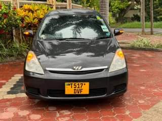 A picture of TOYOTA WISH BEI 13 8M GARI ALMOST MPYA PIGA SIMU