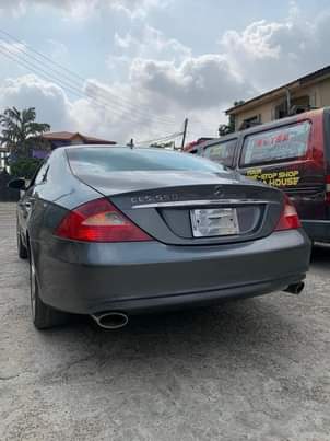 A picture of Foreign used Mercedes Benz CLS 550 08