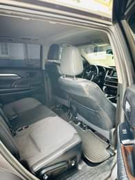 A picture of 2015 highlander first body price 24 5M Location Abuja 08160229978