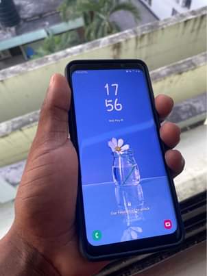 A picture of HAYA SASA SAMSUNG S9plain hiyo GB64 imenyookaa NIPE OFFER YAKO