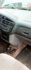 A picture of Toyota Sienna 2001