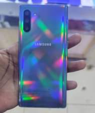 A picture of Samsung Galaxy Note 10 620 000 Only 256gb storage Fingerprint