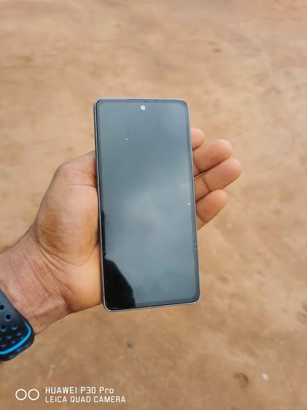 A picture of Neatly used samsung galaxy A53 with 8 256gb ram without