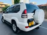 A picture of LAND CRUISER PRADO