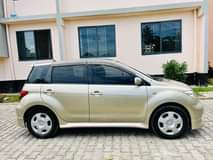 A picture of TOYOTA IST DLG