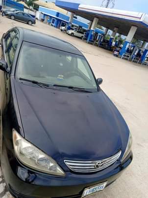 A picture of Toyota Camry 2 4