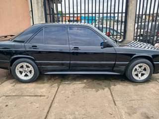 A picture of 1985 Mercedes Benz 190e Sedan Driven 98 560 kilometers 1985