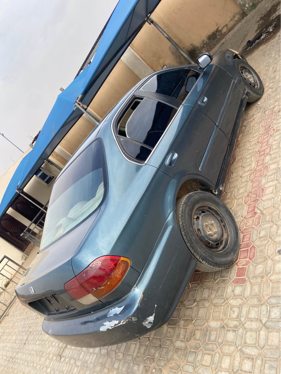 A picture of Distress Honda civic