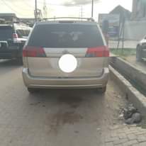 A picture of Toyota Sienna