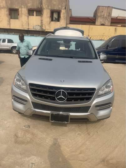 A picture of Foreign use 2013 Mercedes Benz