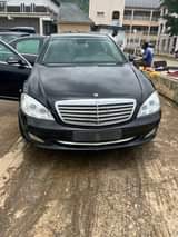 A picture of FULLY ARMORED BULLETPROOF S600 33M NET PRICE ABUJA 08136543220
