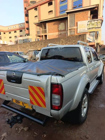 A picture of Nissan Hard Body Manual 23 5m
