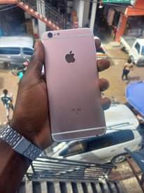 A picture of iPhone 6S Plus