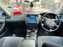 A picture of TOYOTA CROWN ATHLETE