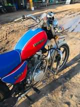 A picture of Haojue inauzwa vibar vyote vipo bei 1250000 coll 0620 216607