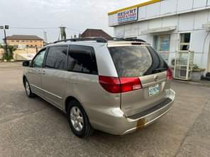 A picture of wow This is first grade Toyota Sienna 2004 model xle