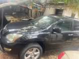 A picture of Rx 350 everything is working perfectly fine Price 3 9m