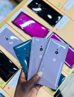 A picture of Sony xz2 Gb64 ram4 Bei 190 000 tsh Warranty 1