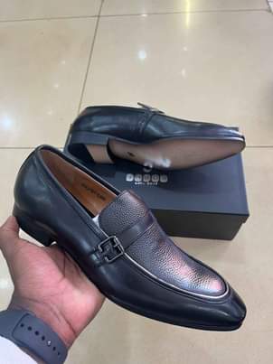 A picture of Men s shoe