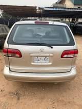 A picture of Super clean registered Toyota Sienna 2002 XLE Baked on first