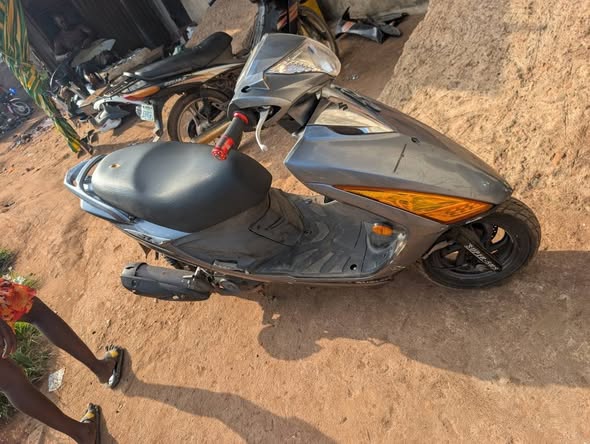 A picture of Suzuki 140