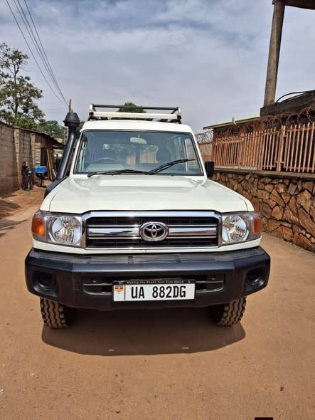 A picture of LAND CRUISER HARD TOP