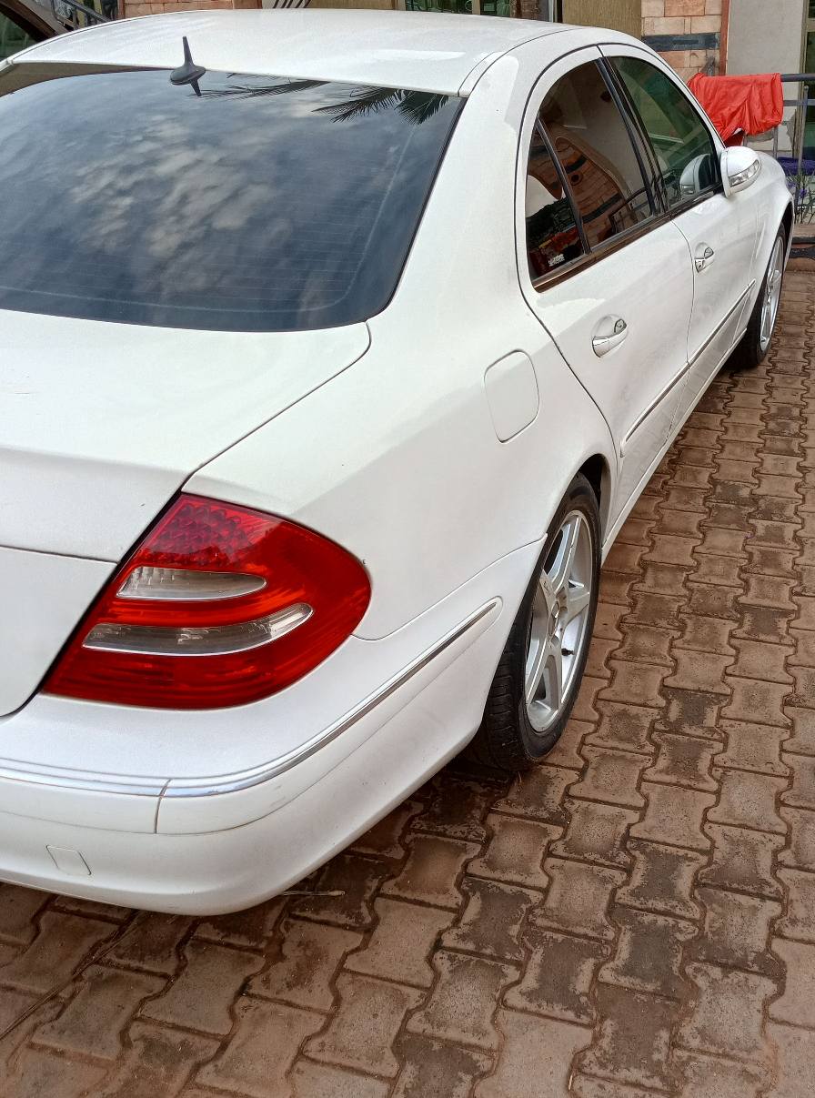 A picture of Benz E240 Call 0784235472 0706929677