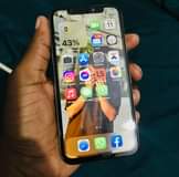 A picture of iPhone x 64gb