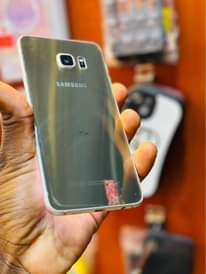 A picture of Samsung S6 edge plus
