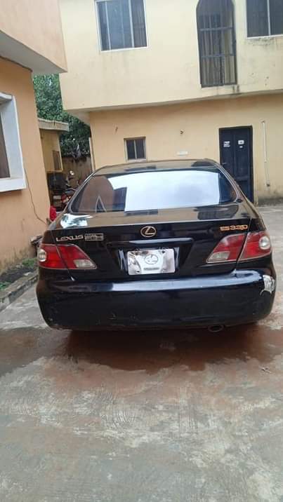 A picture of Healthy 2004 Registered Lexus ES330. Timeframe is dis week Call