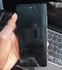 A picture of Samsung A52